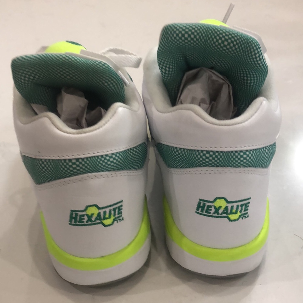 RARE Reebok Court Victory Pump Tennis Shoes men's Size 8 White Green Hexalite - Picture 3 of 11